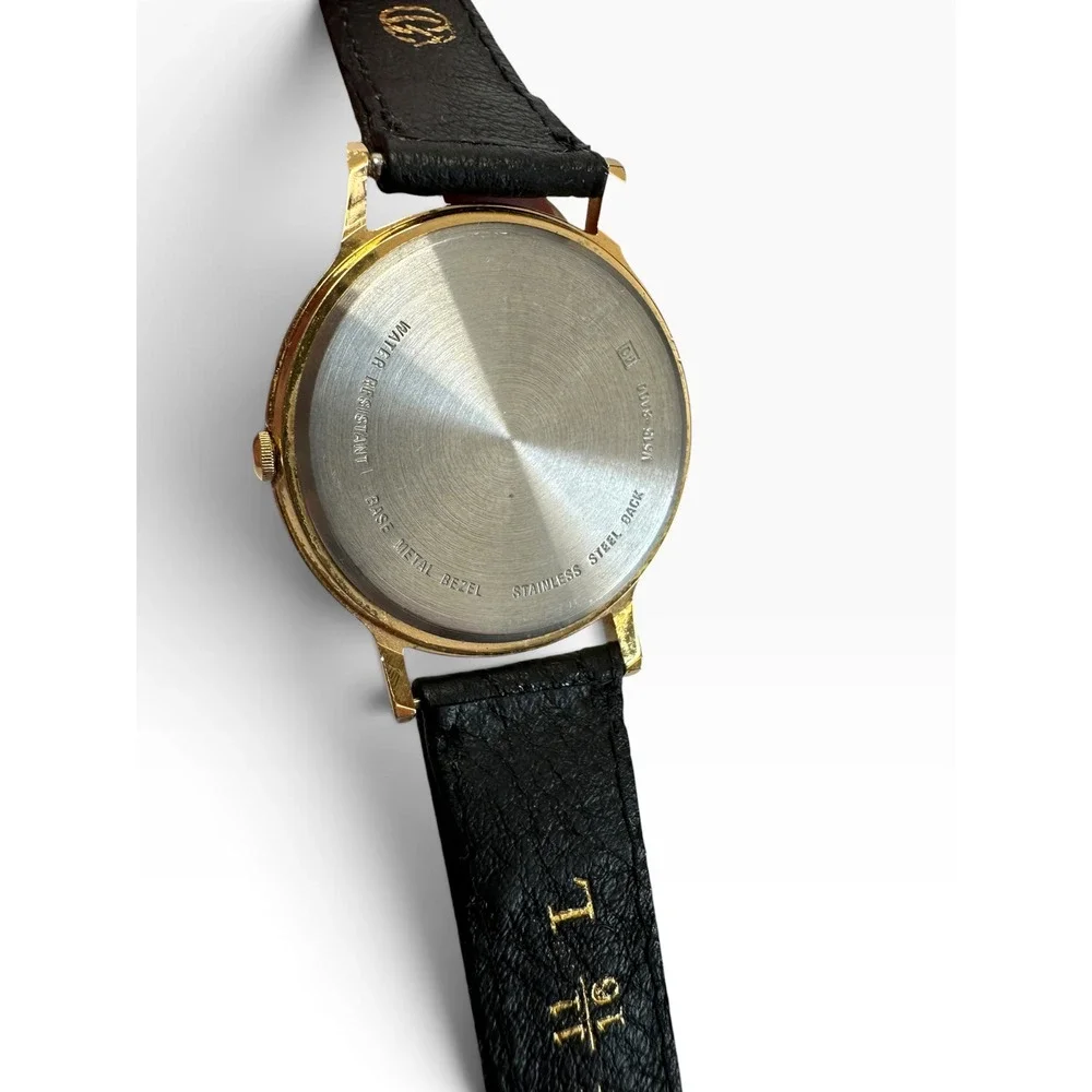 Vintage Lorus Mickey Mouse Watch Black Leather Band Holographic V515-8A00 WORKS!